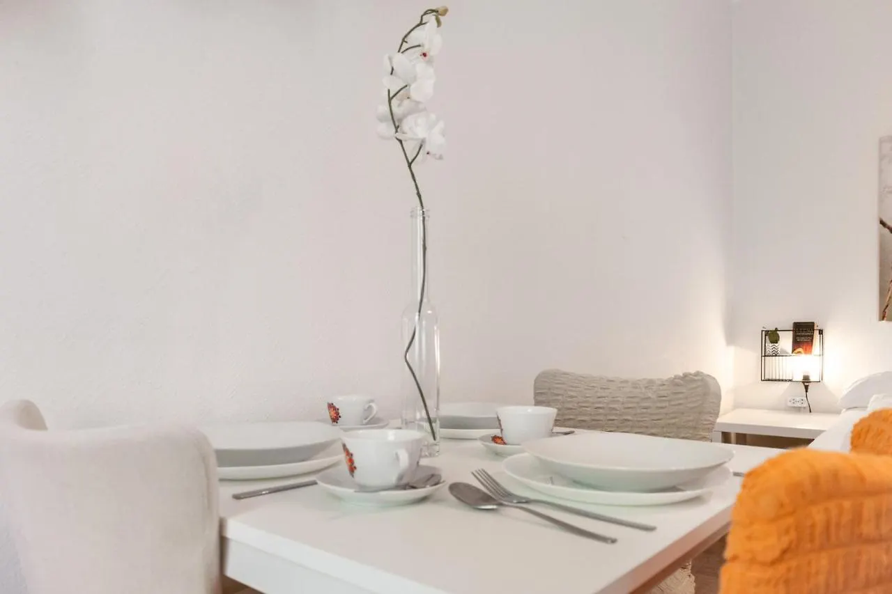 Convenient 1Br Apartment In The Heart Of Vienna Austria