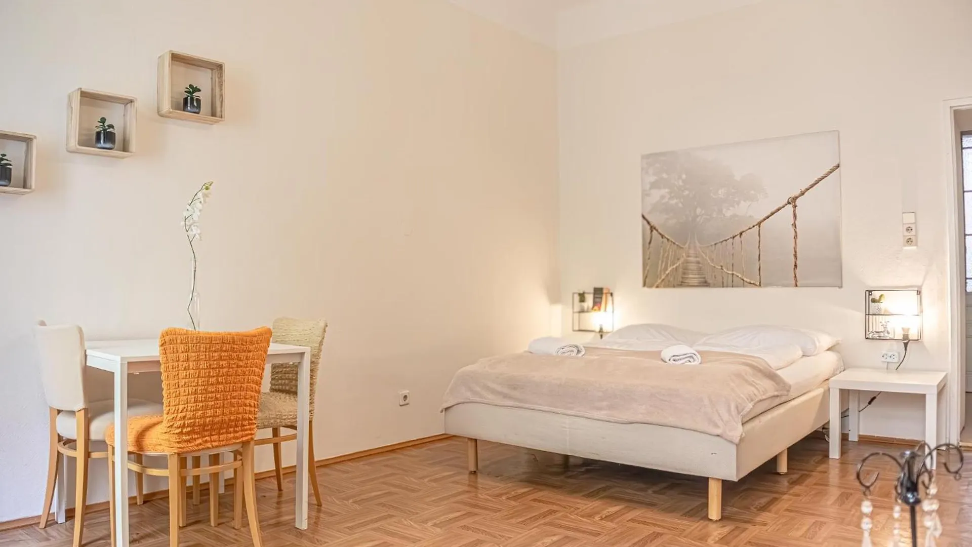 Convenient 1Br Apartment In The Heart Of Vienna 0*,